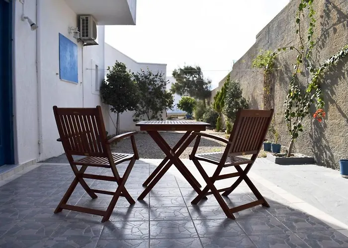 Katerina & Joanna Milos * Adamantas (Milos)