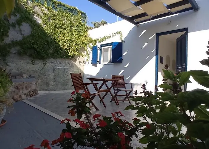 Katerina & Joanna Milos Casa de Férias Adamantas (Milos)