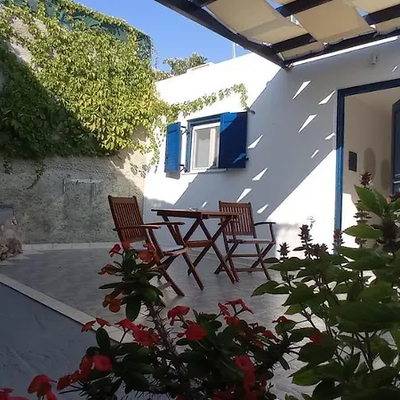 Katerina & Joanna Milos Casa vacanze Adamantas (Milos)