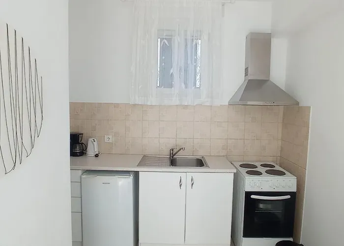 Katerina & Joanna Milos